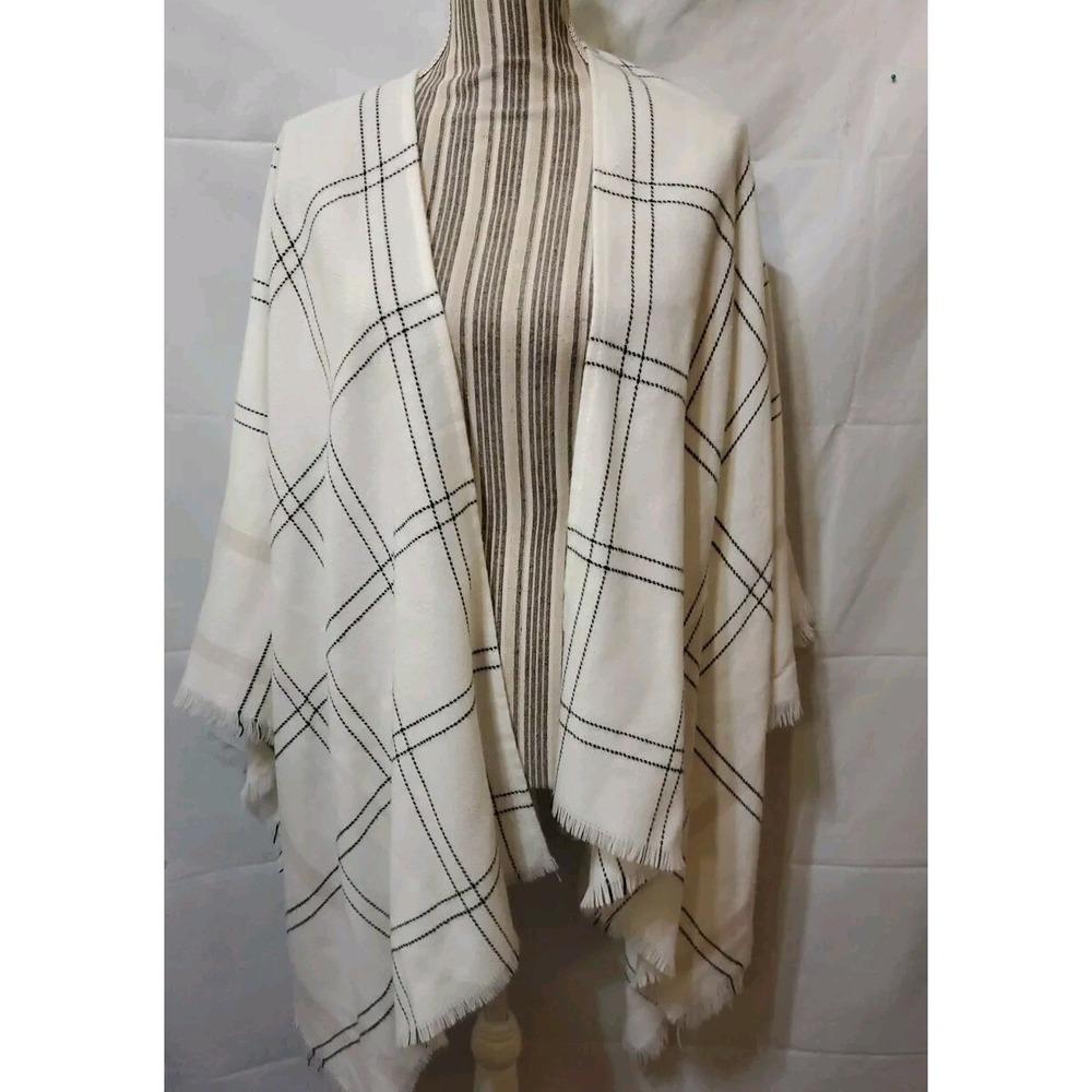 Ivanka Trump Womens White‎ Plaid Poncho One Size Soft Fabric Blend Fringe Soft
